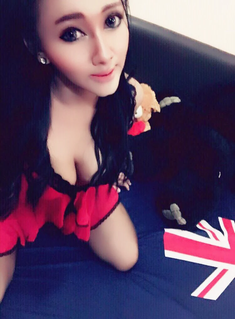 Nana – escort in Seoul — 4 / 7