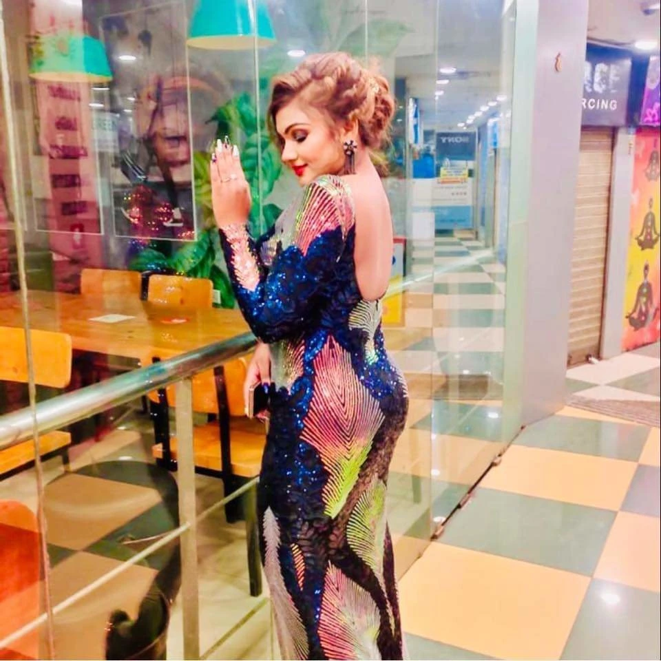 Best Cam Show Model Mahi – Indian escort in Mumbai — 17 / 19