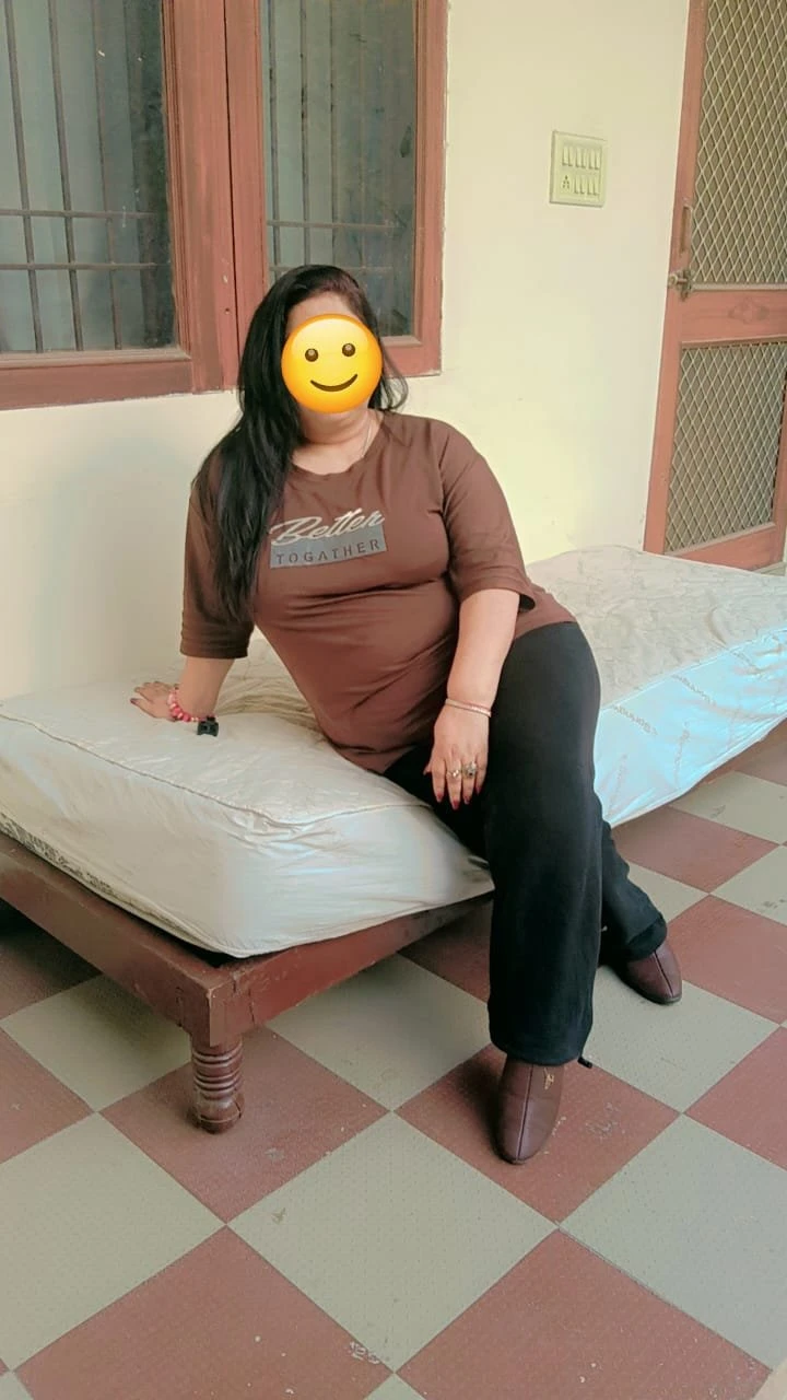 Punjabi Woman – Indian escort in New Delhi — 3 / 7