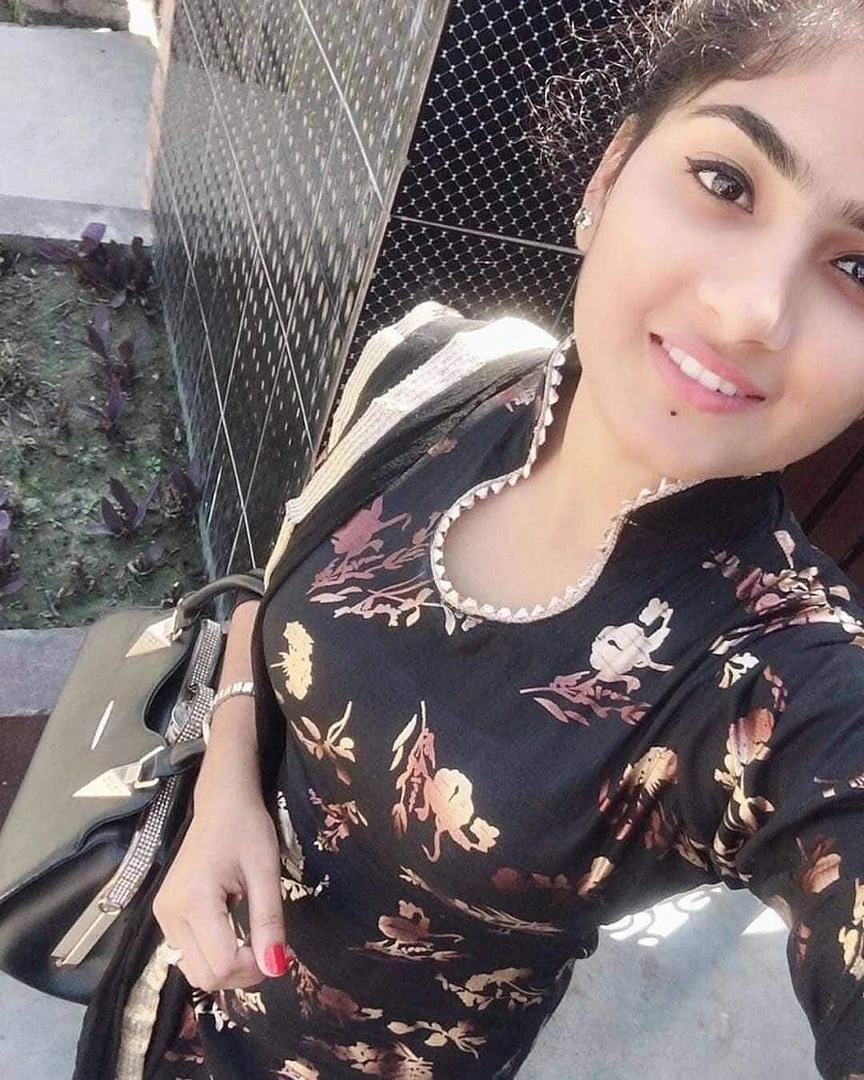 Miss Zainab – Pakistani escort in Lahore — 3 / 11