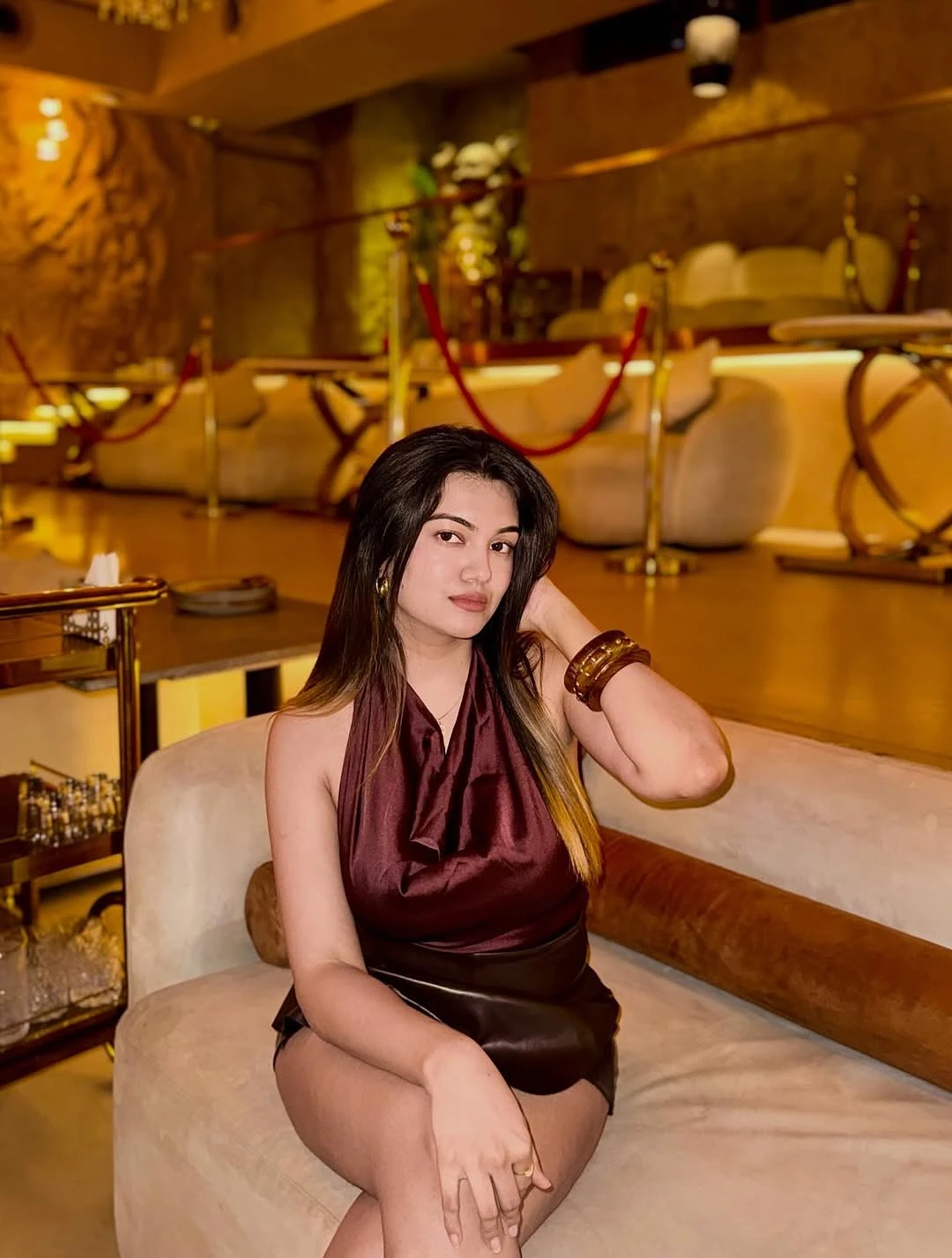 Himanshi – Indian escort in Navi Mumbai — 2 / 4