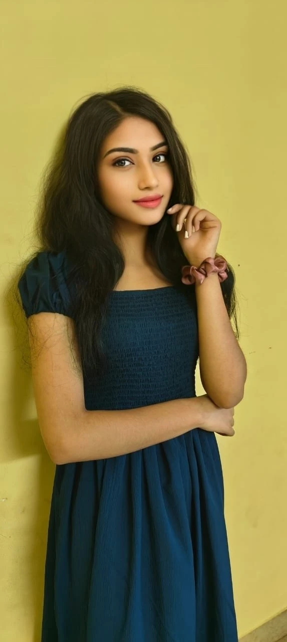 Hyderabad escort100% Same Girl Available – Indian escort in Hyderabad — 1 / 7