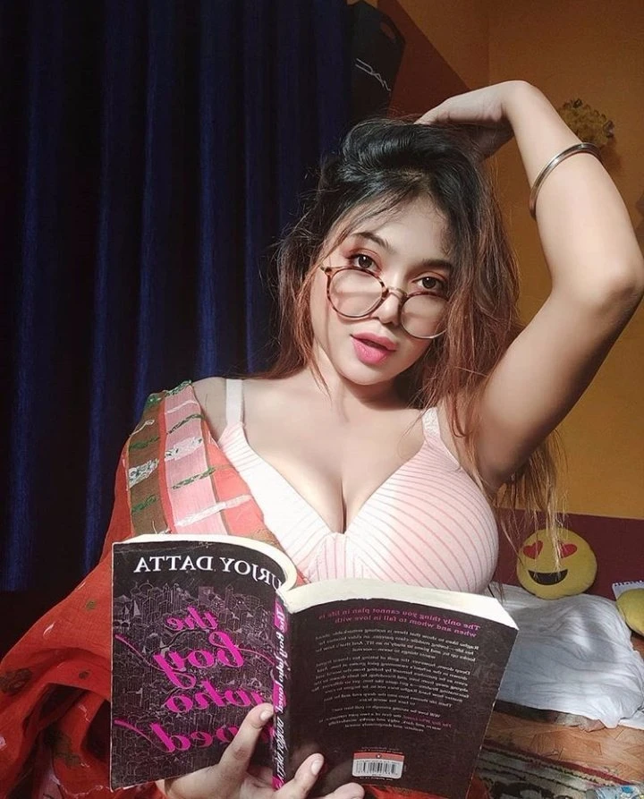 Sana – Pakistani escort in Lahore — 2 / 7