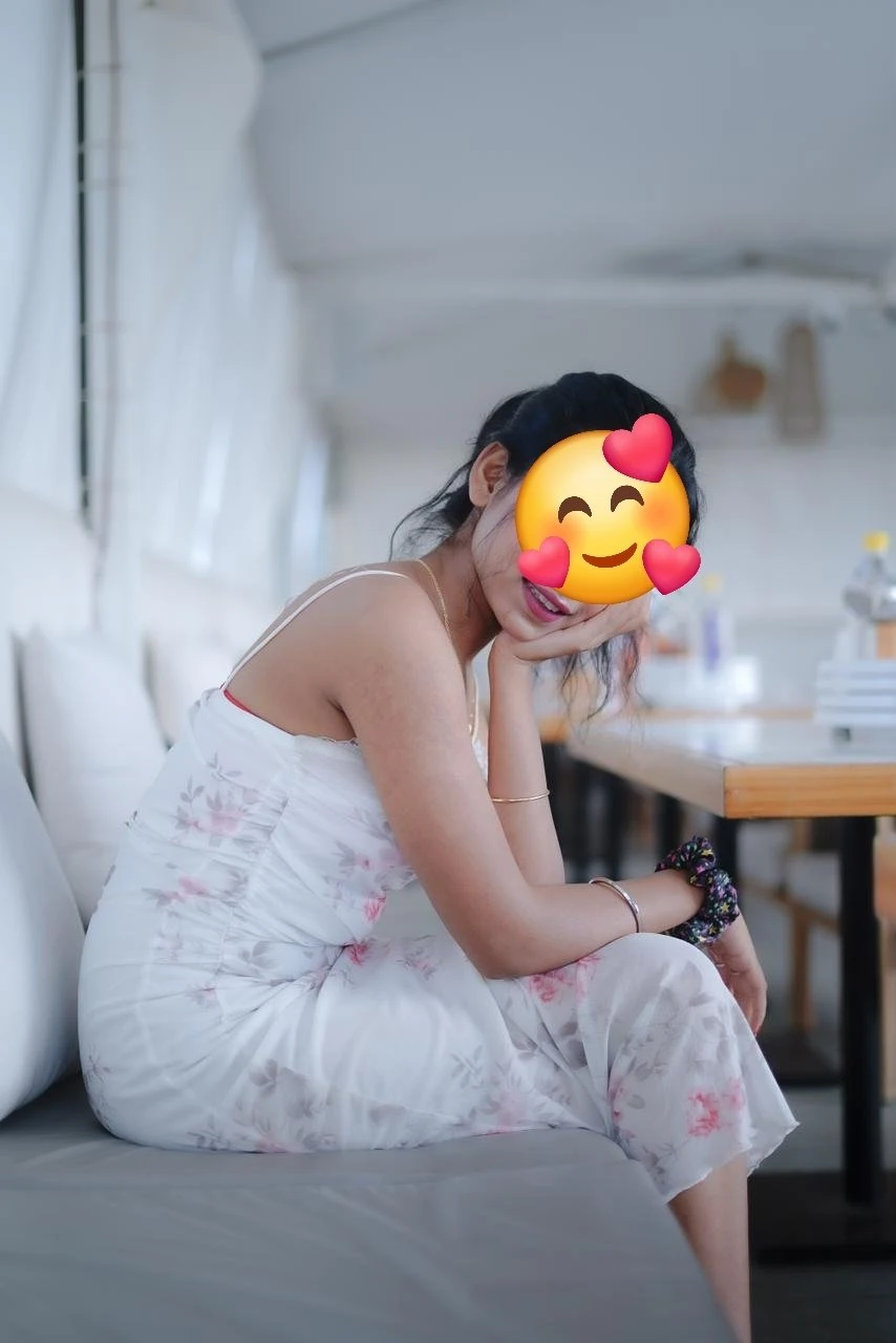 Apoorva Stylish with etiquette – Indian escort in Hyderabad — 2 / 6