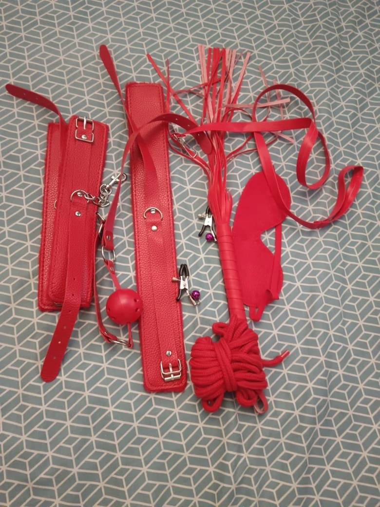Mistress Sara – Elegant & Strict Femdom – Sri Lankan escort in Colombo — 2 / 3