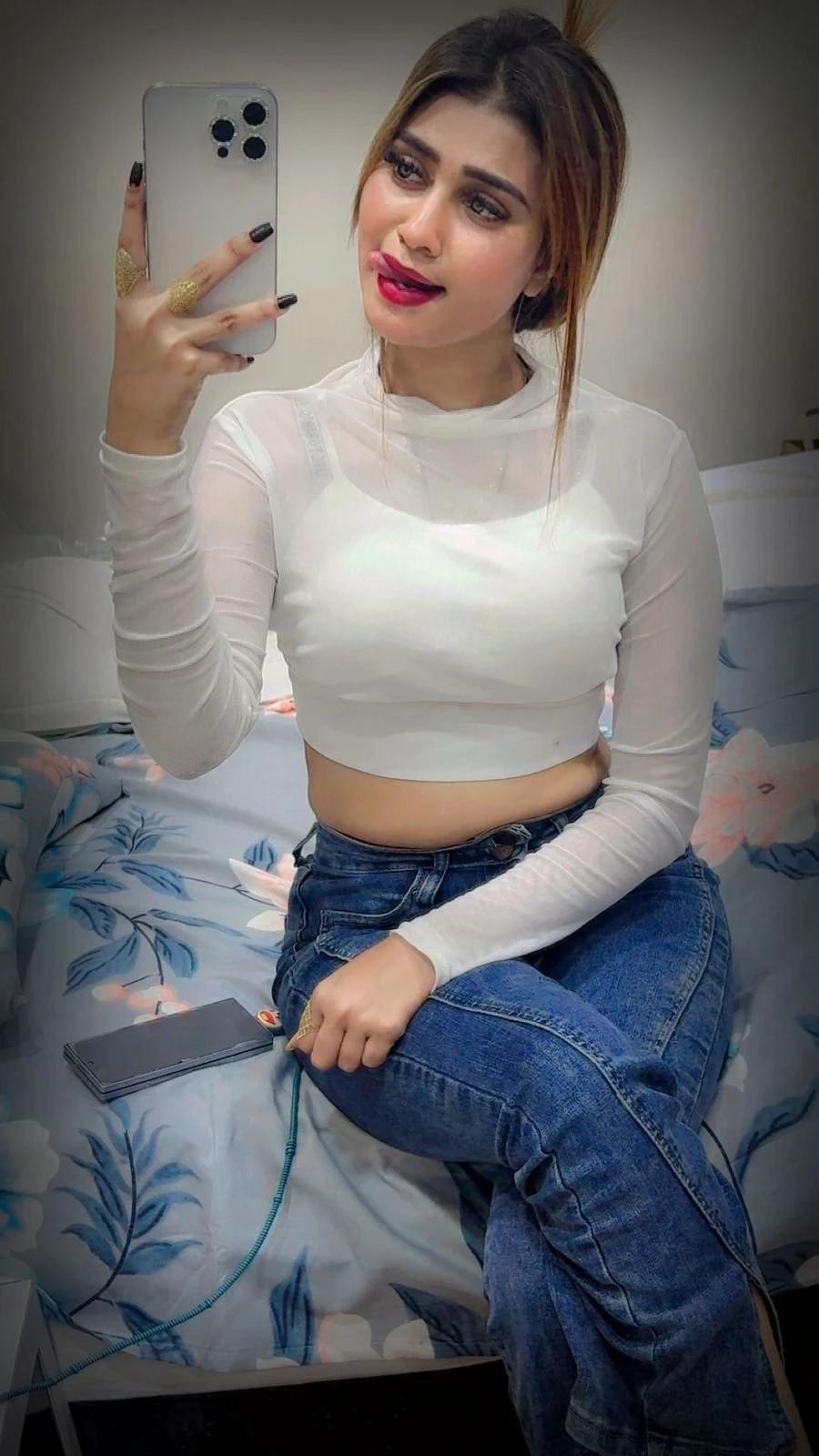 Top Class Vadapalani Arumbakkam Nungamba – escort in Chennai — 2 / 5