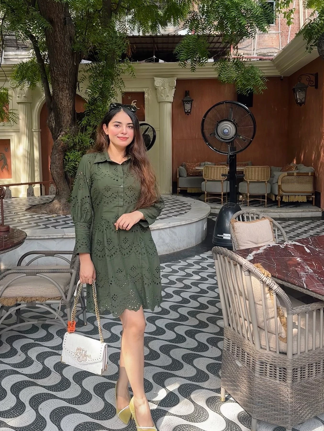 Misha Pandey – Indian escort in Navi Mumbai — 2 / 5