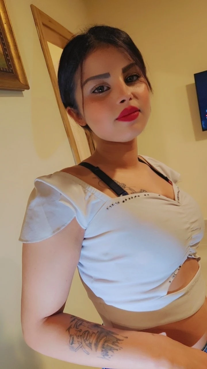 Aya – Lebanese escort in Beirut — 2 / 9
