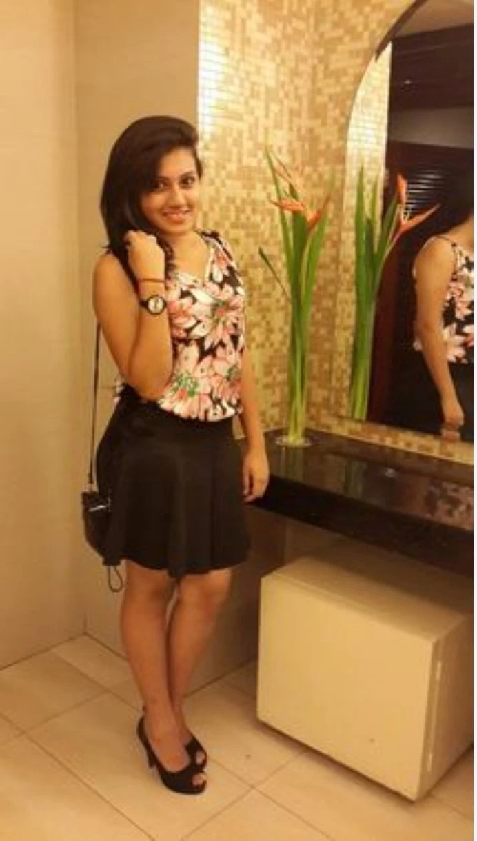 Jenni – Indian escort in Thiruvananthapuram — 2 / 3