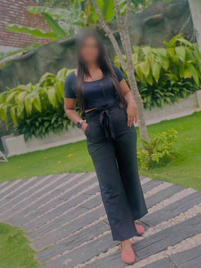 Negombo Gen Z Couple – Sri Lankan escort in Negombo — 3 / 10