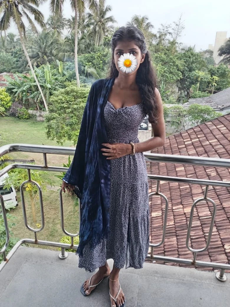 Tan Girl ilaa (Temporary Girl friend) – Sri Lankan escort in Colombo — 4 / 5