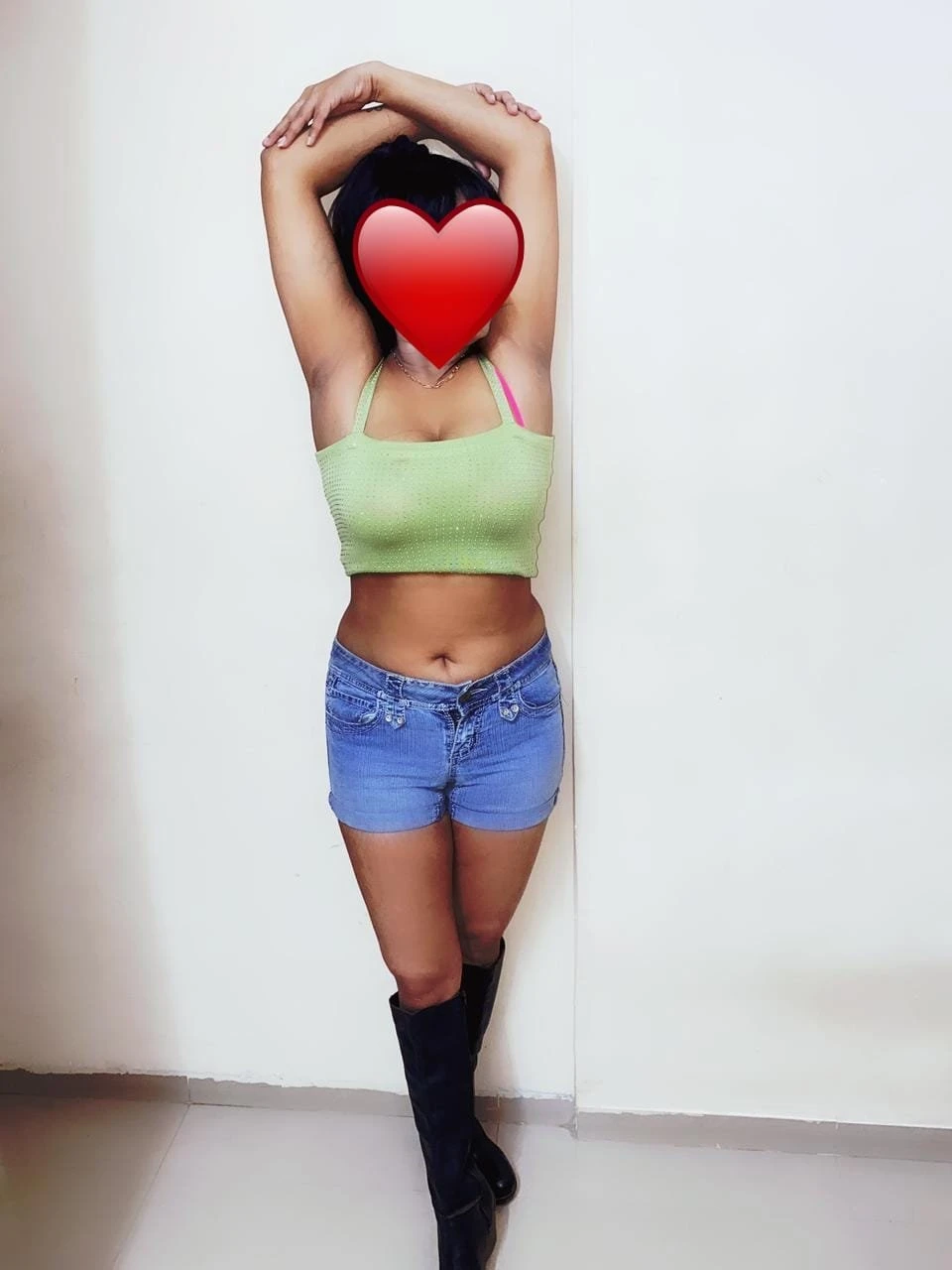 Radhika Mumbai7 – Indian escort in Mumbai — 8 / 12