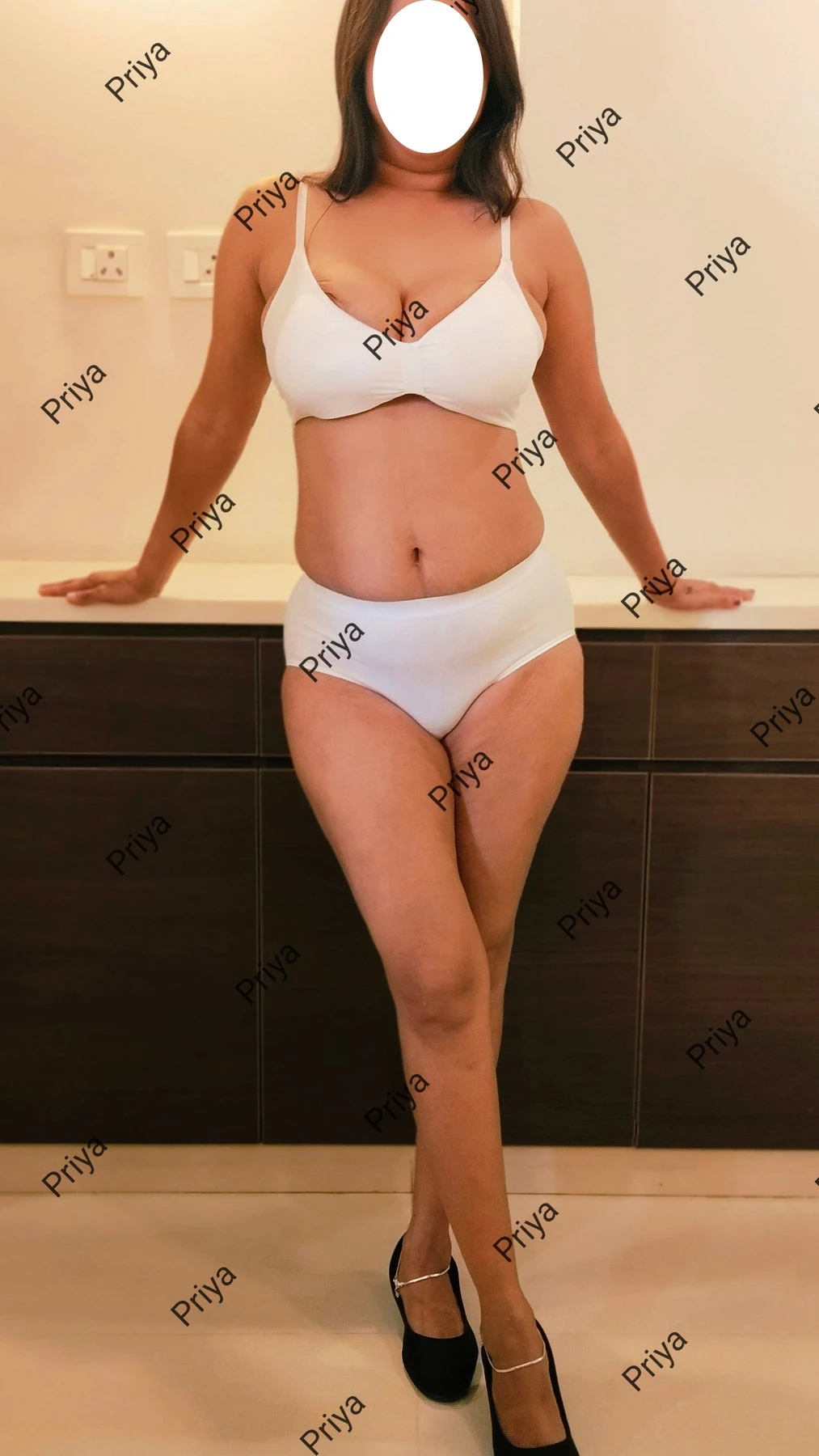 Hotwife Priya – Indian escort in Surat — 5 / 11