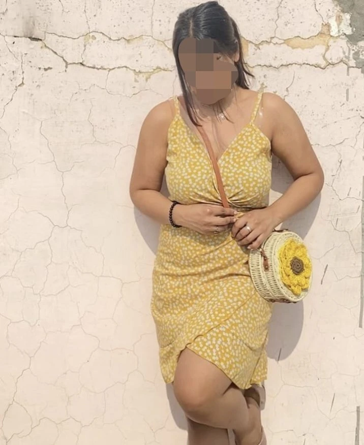 full sexy Cam Show and Real Meet – Indian escort in Mumbai — 2 / 3