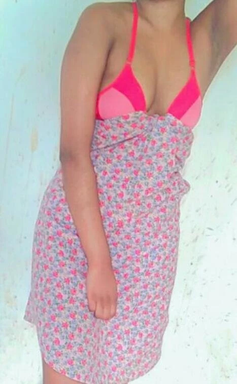 Shanuki Live Cam Show – Sri Lankan escort in Colombo — 2 / 5