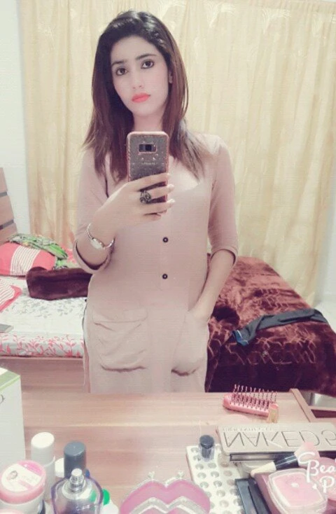 Maya Ali – Pakistani escort in Lahore — 6 / 11