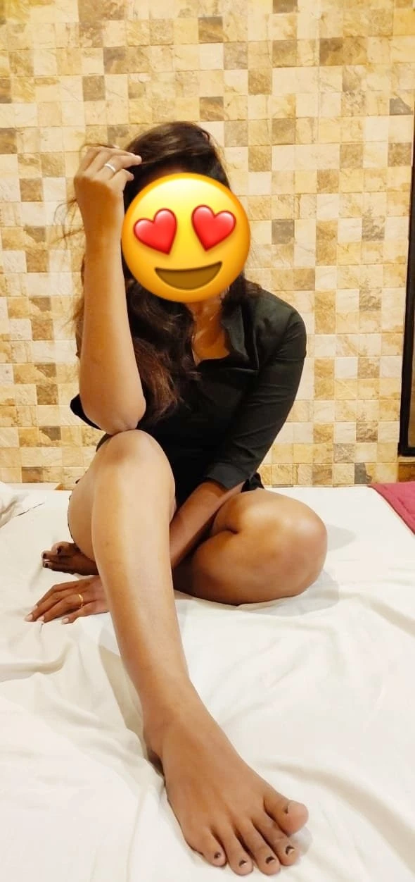 Preethi – Indian escort in Chennai — 2 / 6