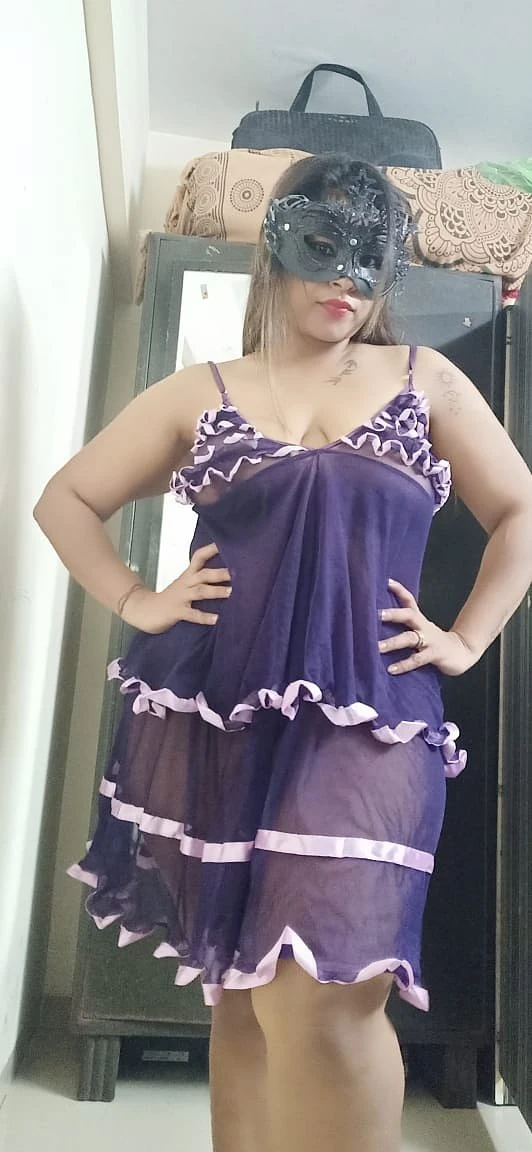 Sexy Namira – Indian escort in Mumbai — 25 / 30