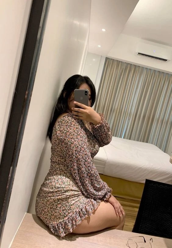 Punjabi Mistress Rihana online sessions – Indian escort in Mumbai — 5 / 30