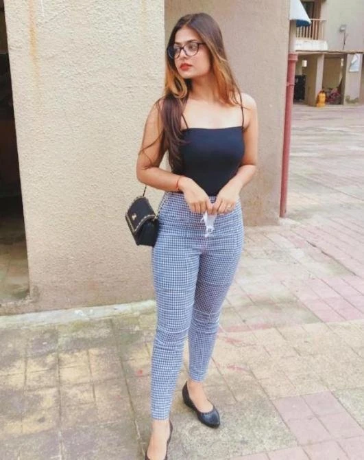 Riya Jha – Indian escort in Chennai, Escort, Chennai
