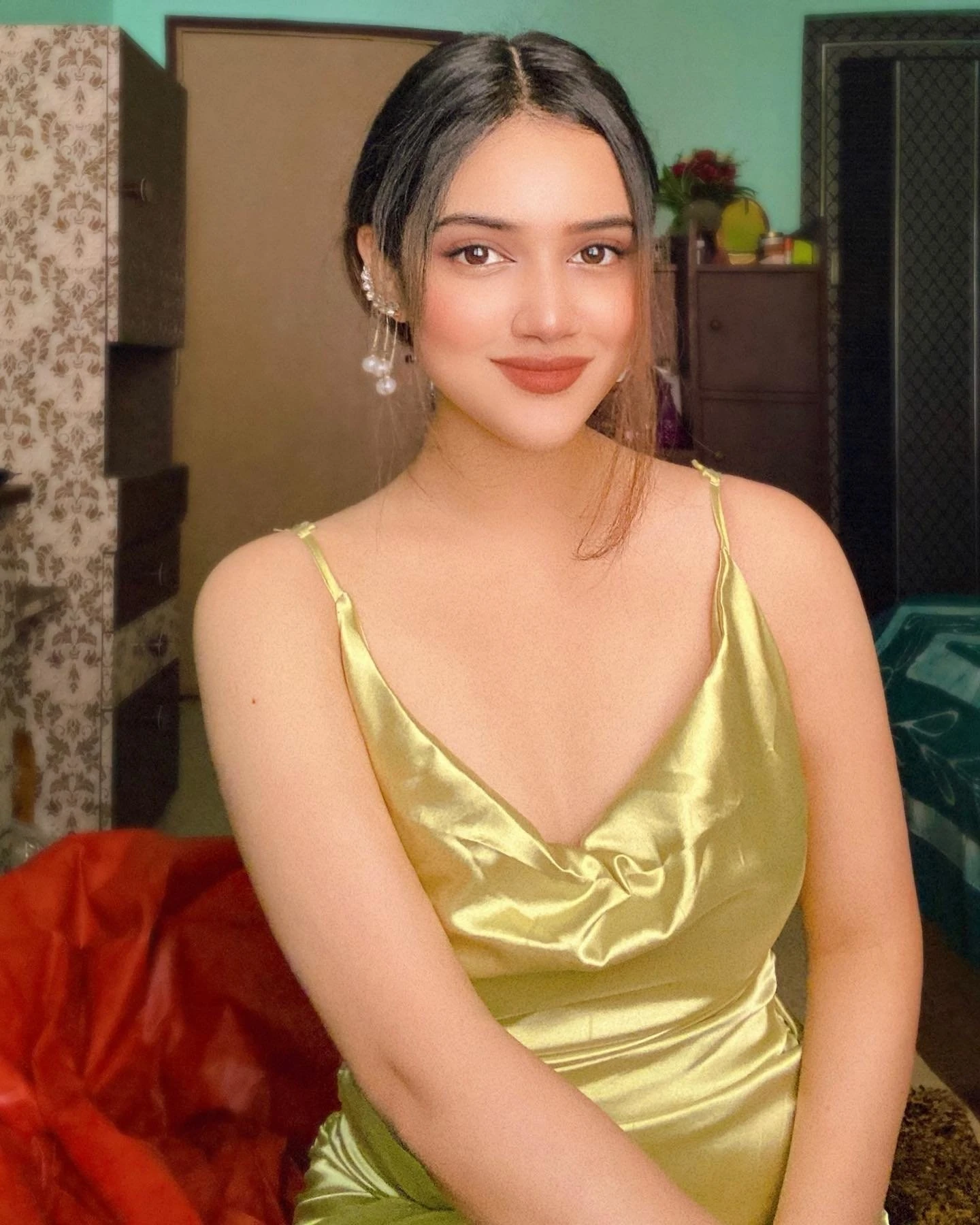 Himani Joshi Independent in Mumbai – Indian escort in Mumbai — 3 / 5