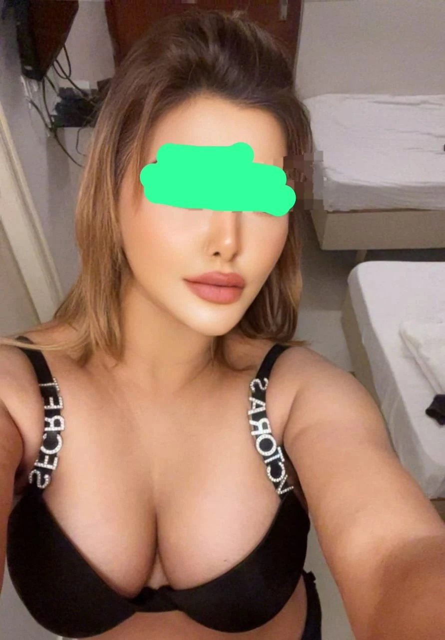 Vip Hot Indian/russian Model Available – escort in Pune — 1 / 2