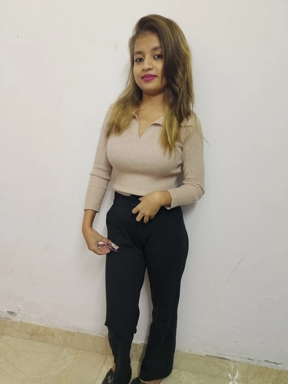 Riya Independent Video Confirmation – Indian escort in New Delhi — 6 / 9