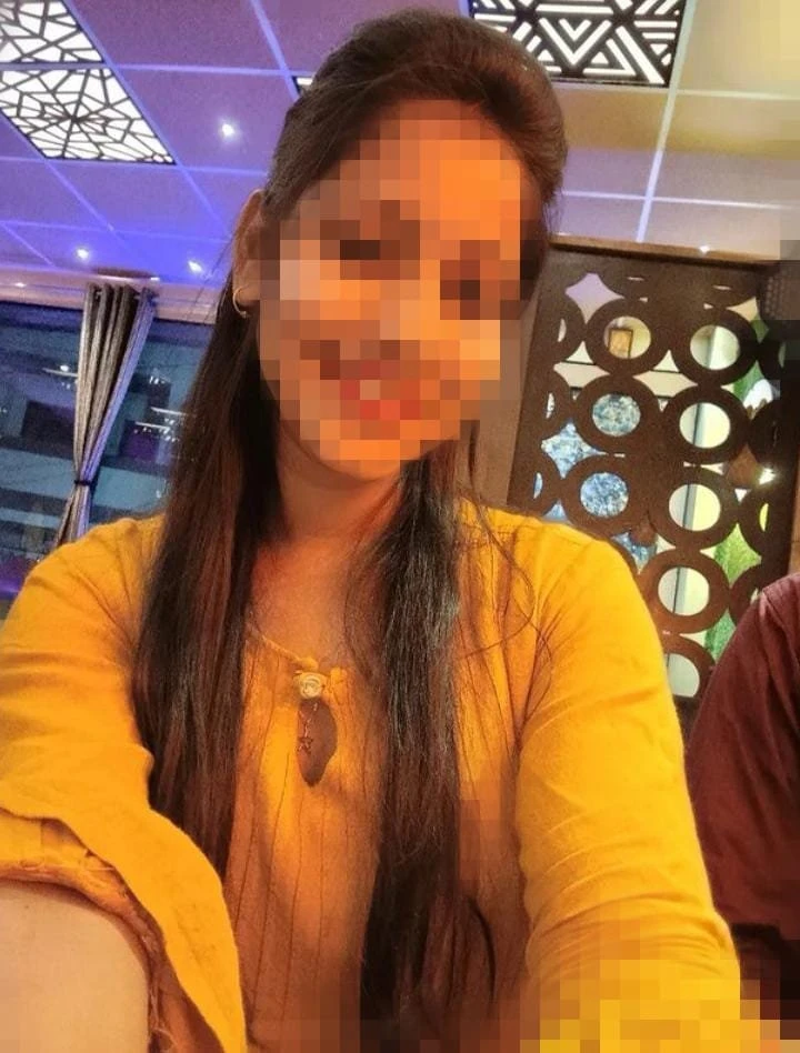 ꧁༒Divya🦋 Meet &cam session༒꧂ – Indian escort in Pune — 4 / 5