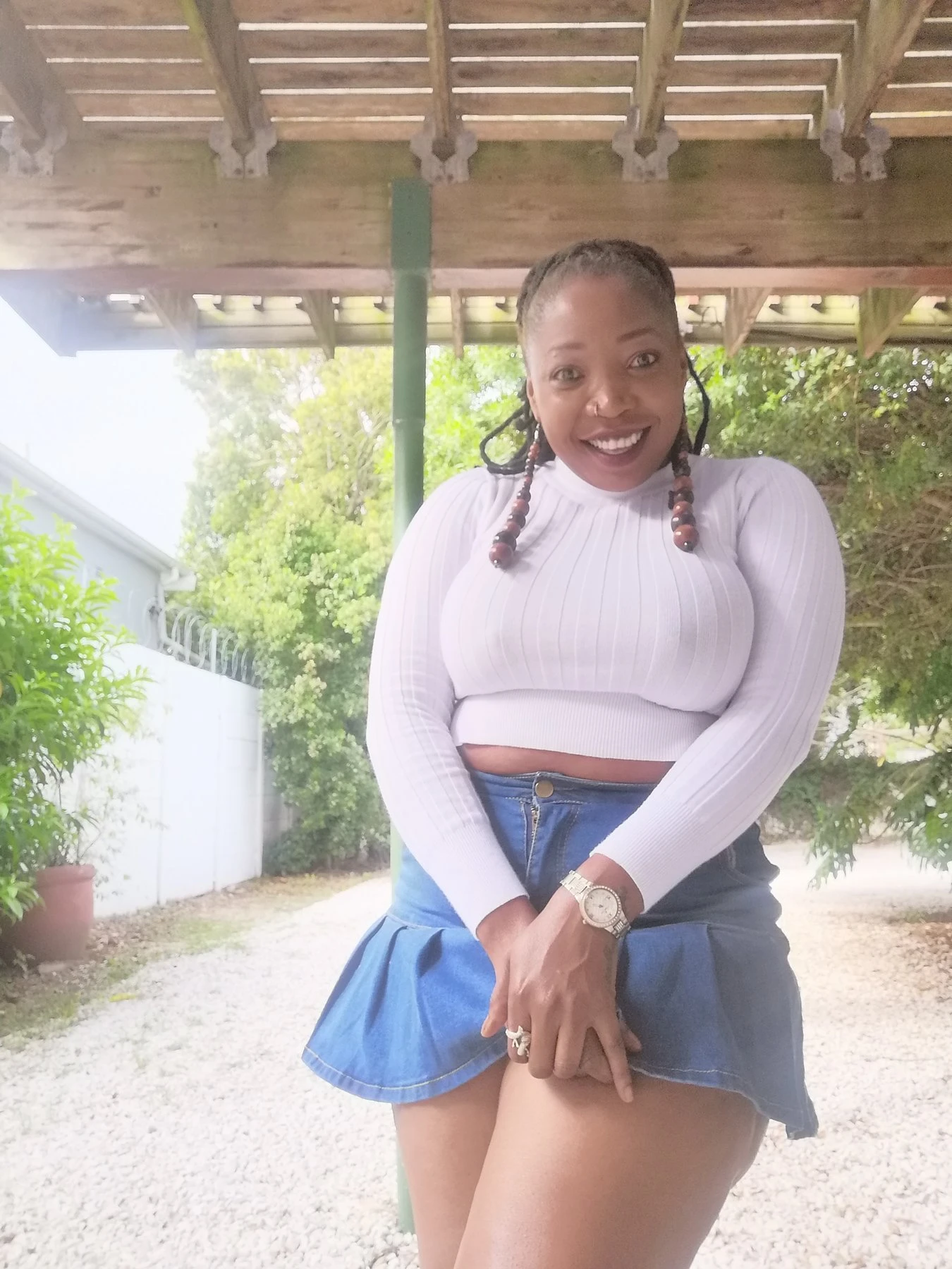 Roxy – Zimbabwean masseuse in Zanzibar — 2 / 6