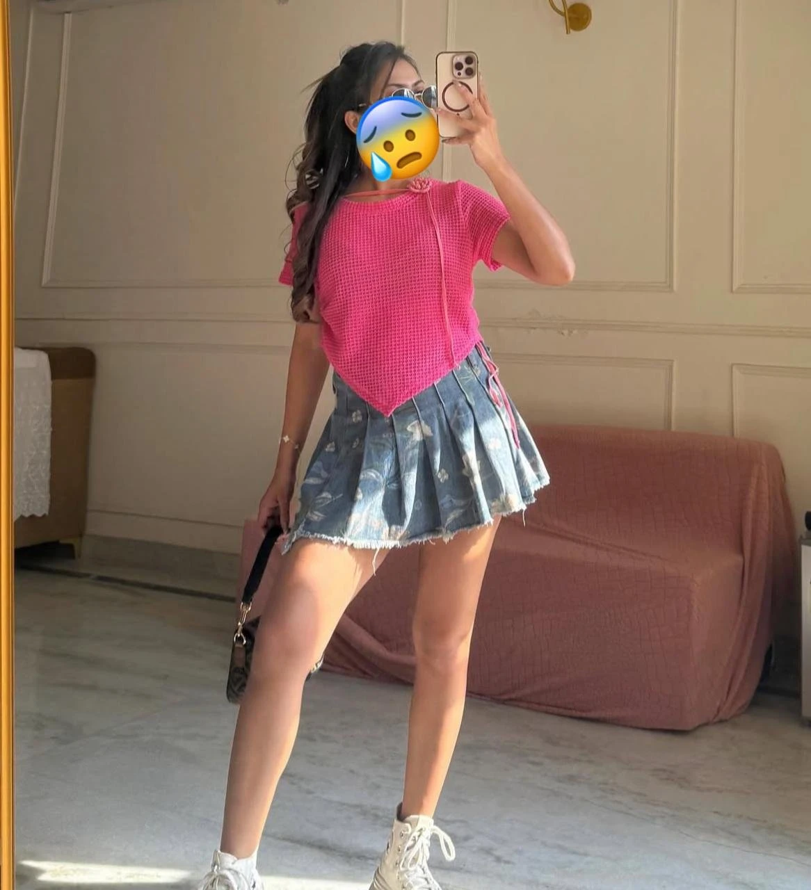 Independent Niharika (Cam & Meet) – Indian escort in Noida — 5 / 6