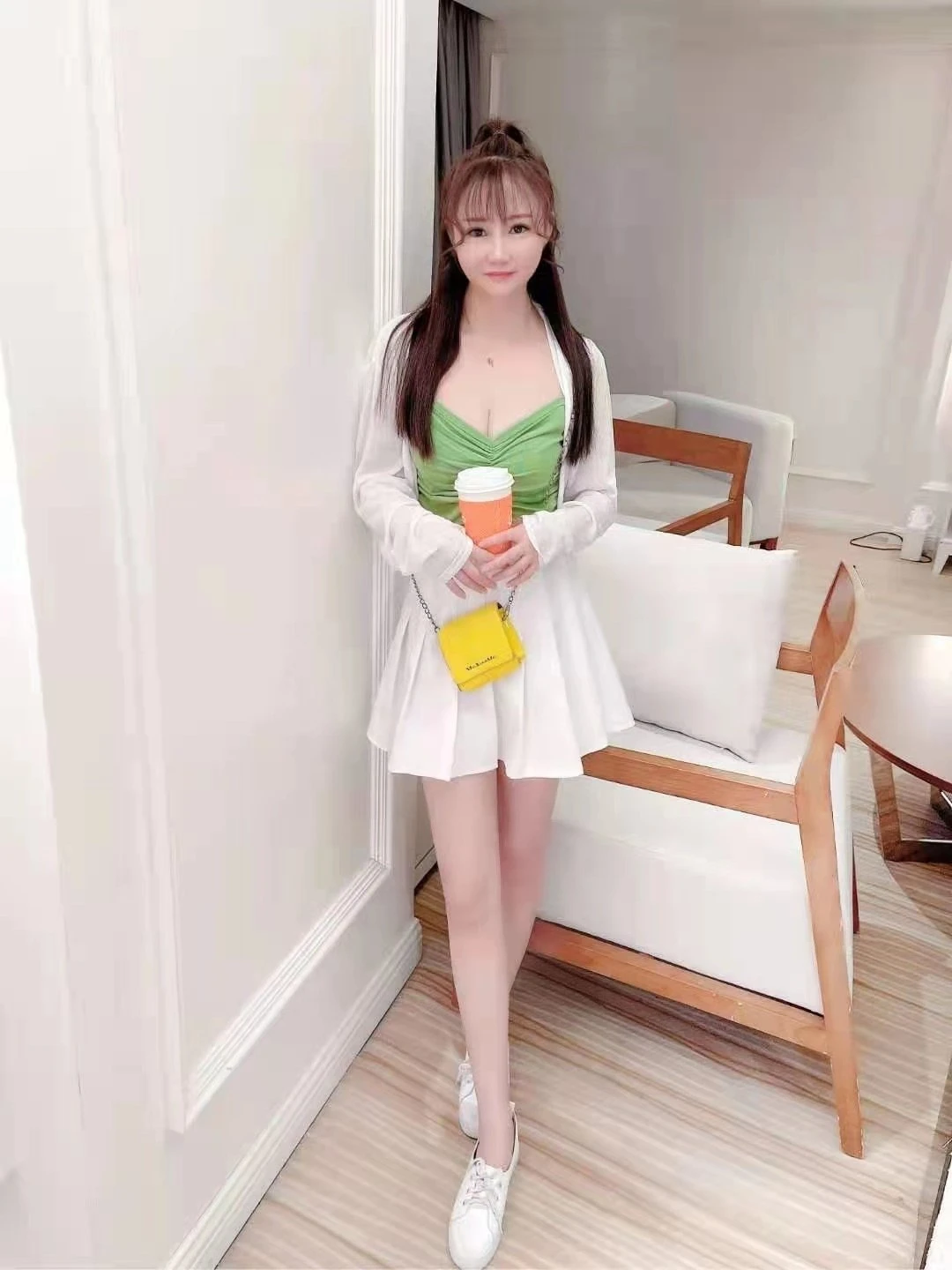 Hayley provides 24-hour sex services – Canadian escort in Montenegro, Escort, Montenegro