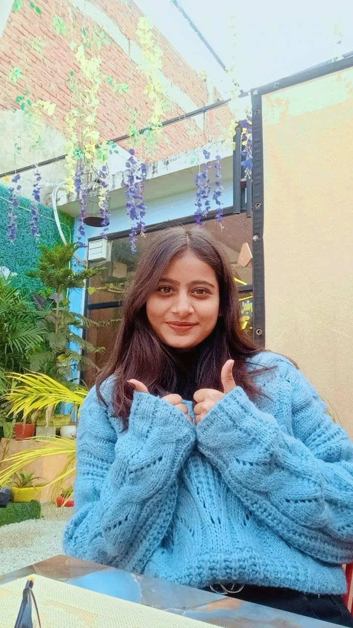 Janvi – Indian escort in Hyderabad — 3 / 7
