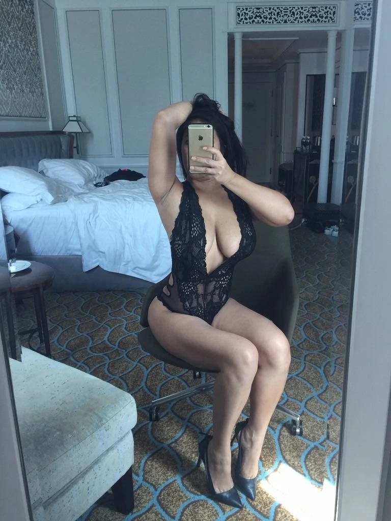 Andrea – Malaysian escort in Dublin — 6 / 7