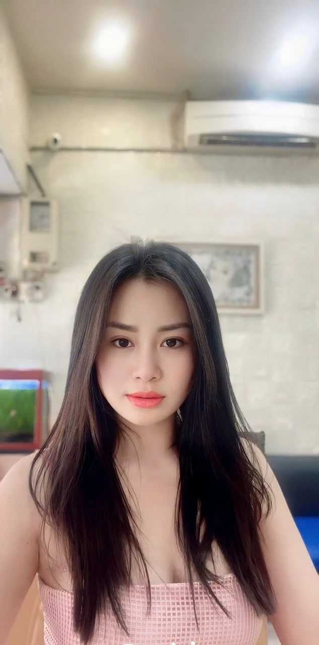 Mi Mi – Indonesian escort in Ho Chi Minh City — 5 / 9