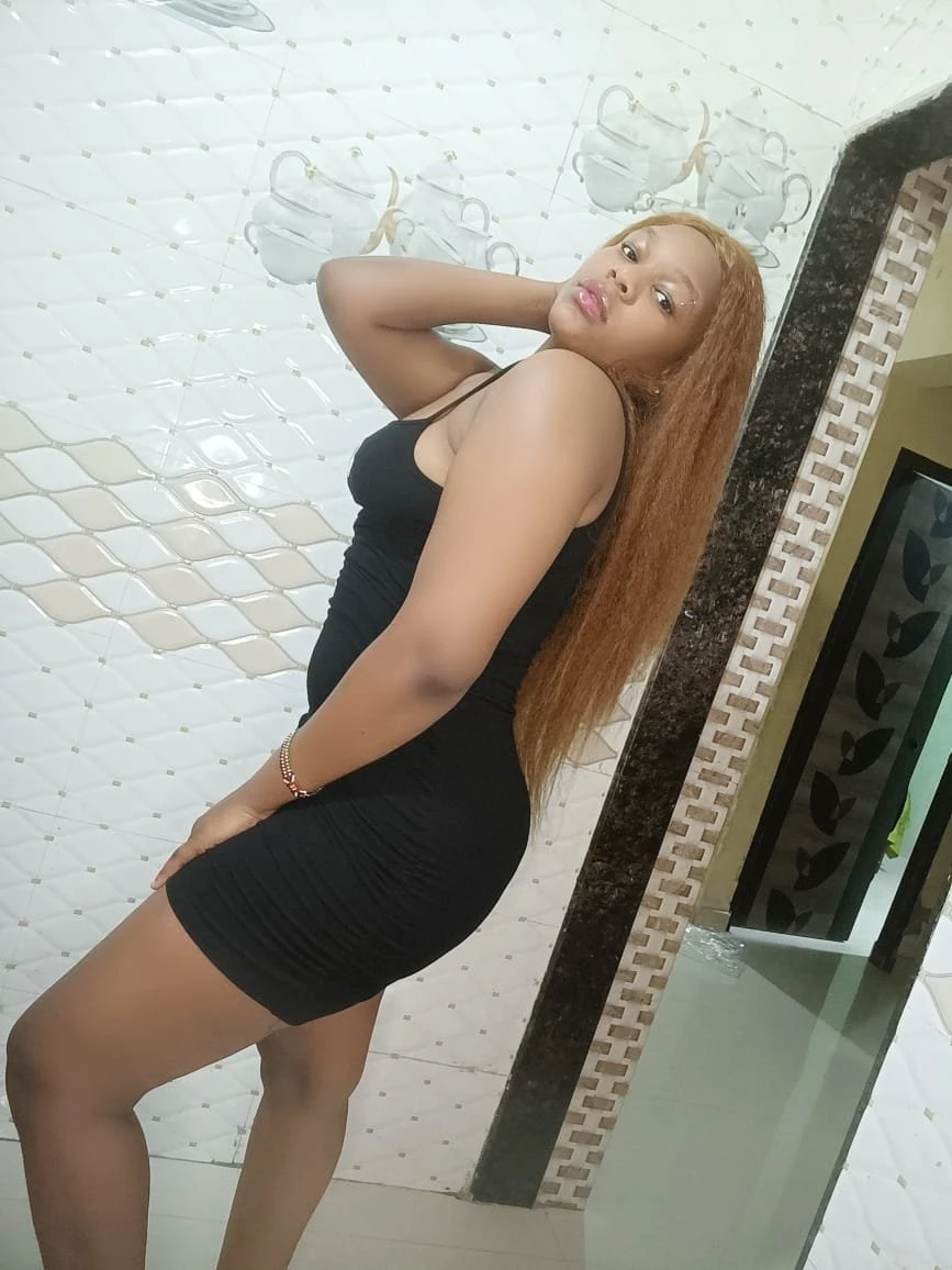 Blackberry in Mumbai – Ugandan escort in Mumbai — 4 / 5