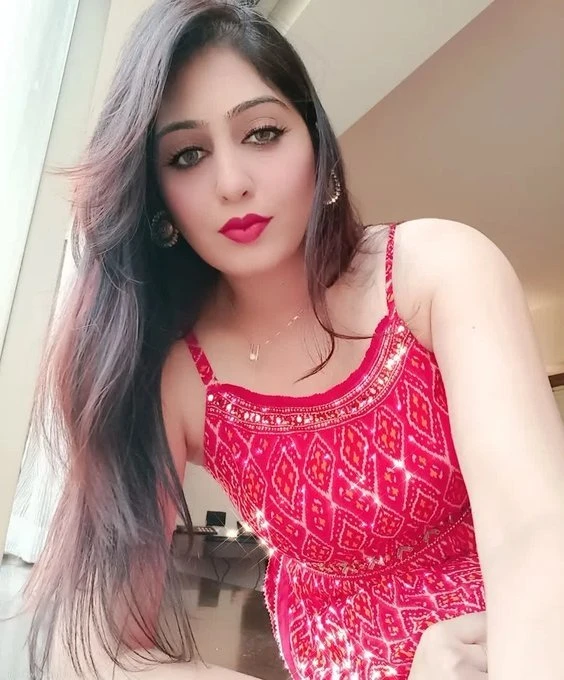 Divya Ghosh – Indian escort in Kolkata — 1 / 5