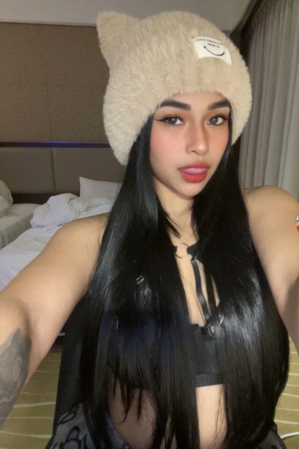 Lyca (new) – Colombian escort in Mumbai — 6 / 12