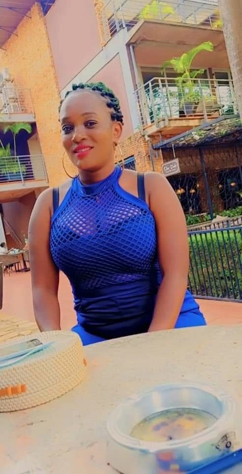 Michelle – Central African escort in Dar es Salaam — 2 / 3