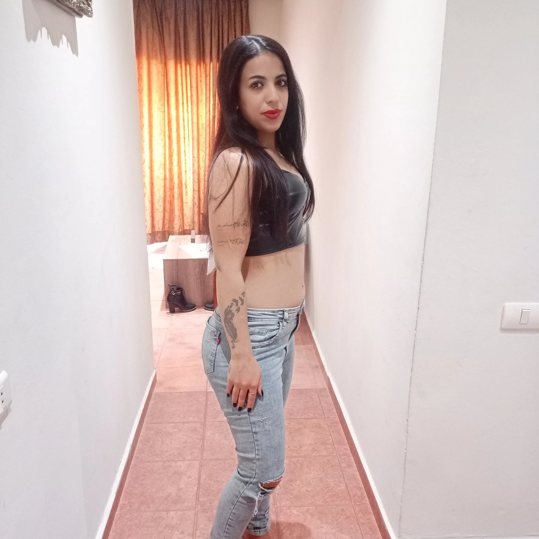 Sawsan Lebanese – Lebanese escort in Beirut — 2 / 4
