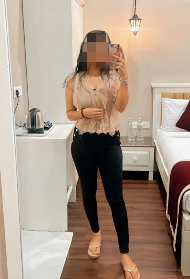 ꧁༒ Sapna for meet &Cam session ༒꧂ – Indian escort in Pune, Escort, Pune