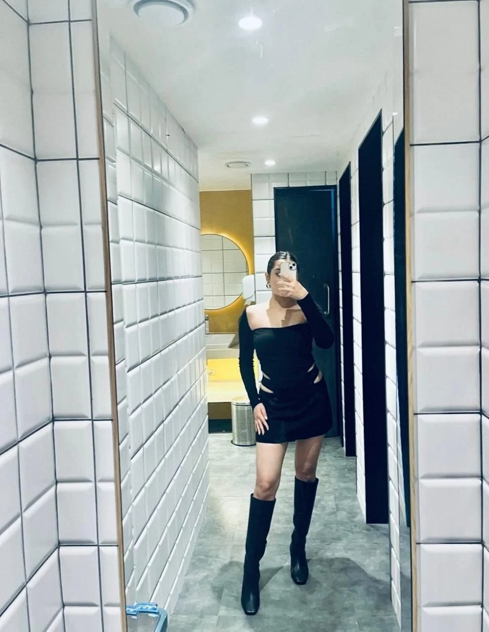 Mohini Escorts Hyderabad – Indian escort in Hyderabad — 4 / 9