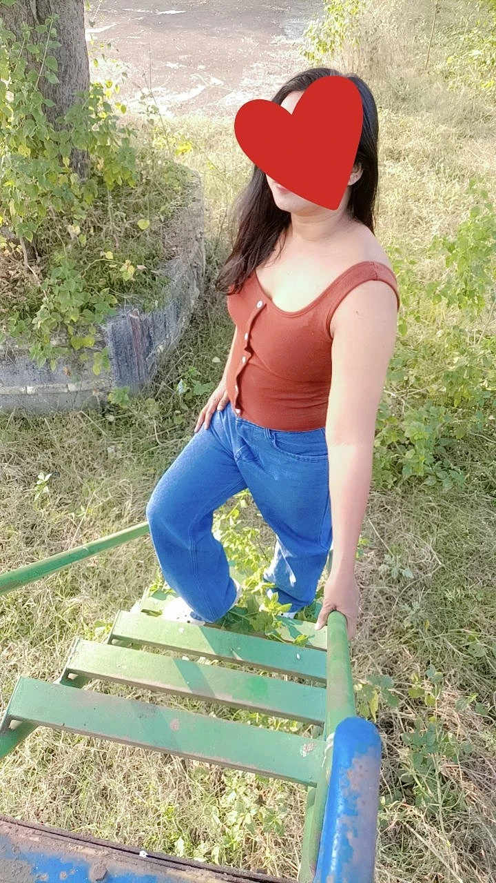 Tara Indipendent – Indian escort in Noida — 2 / 3