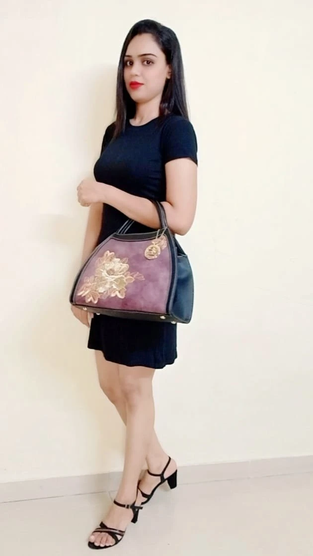 I M Hot Girl – Indian escort in Mumbai — 4 / 6