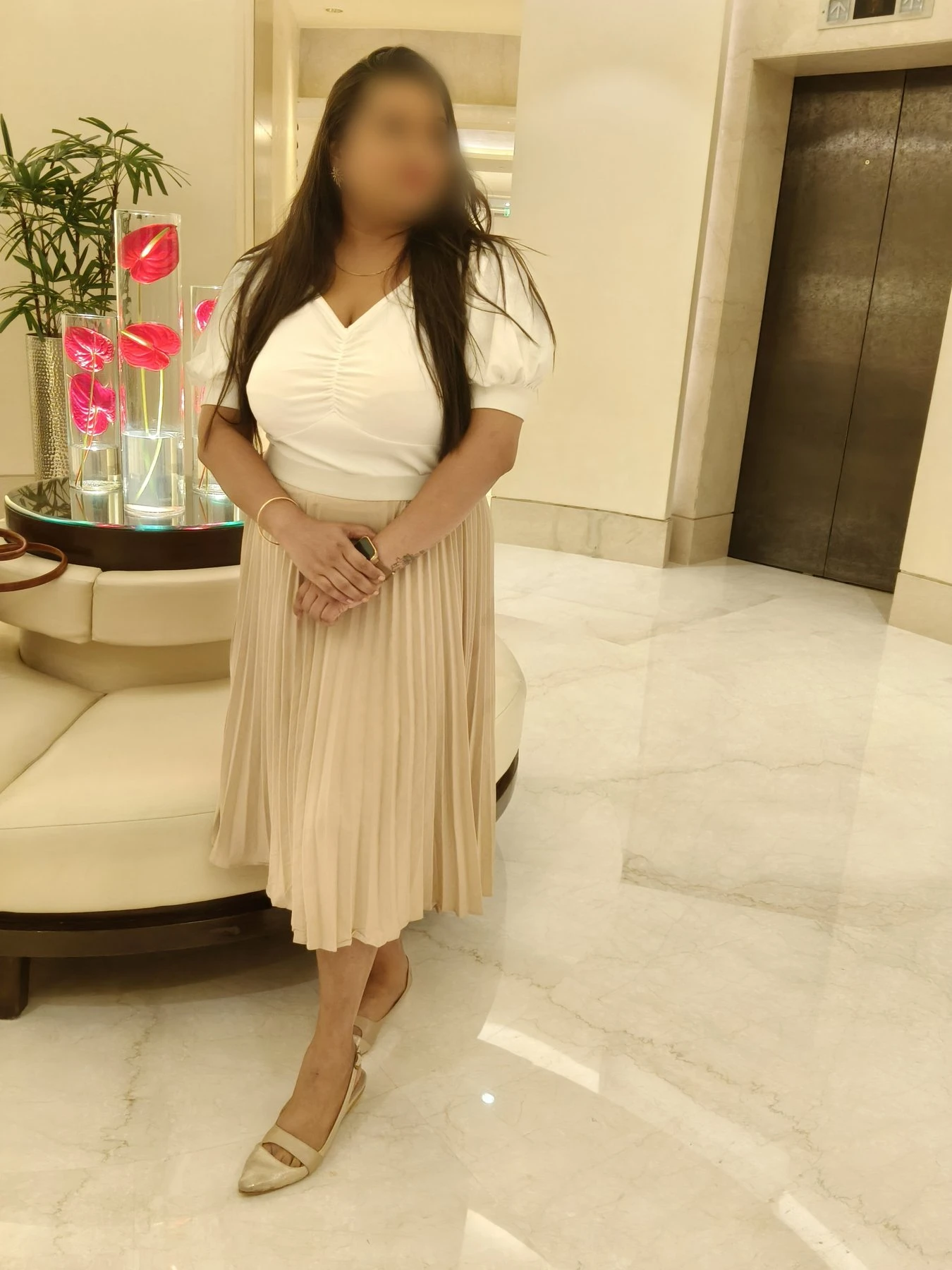 Busty Meher – Indian escort in Mumbai — 6 / 9