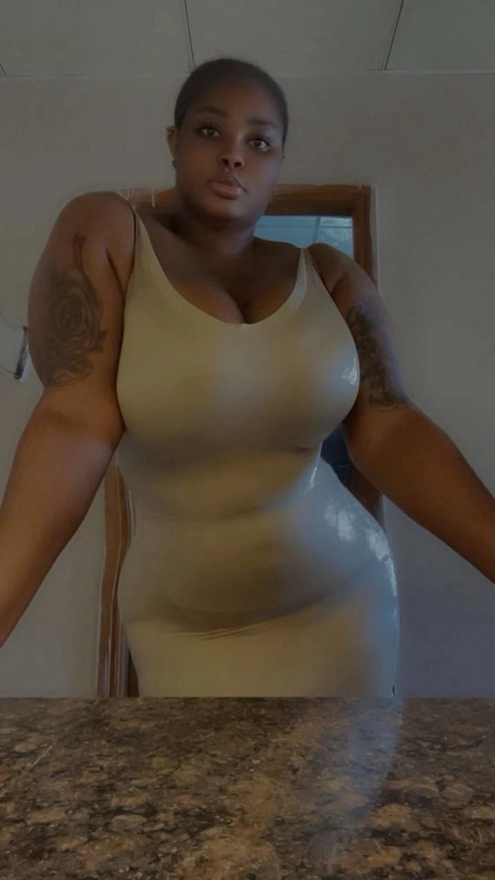 African Berry +91//923308//8294 – escort in Noida, Escort, Noida