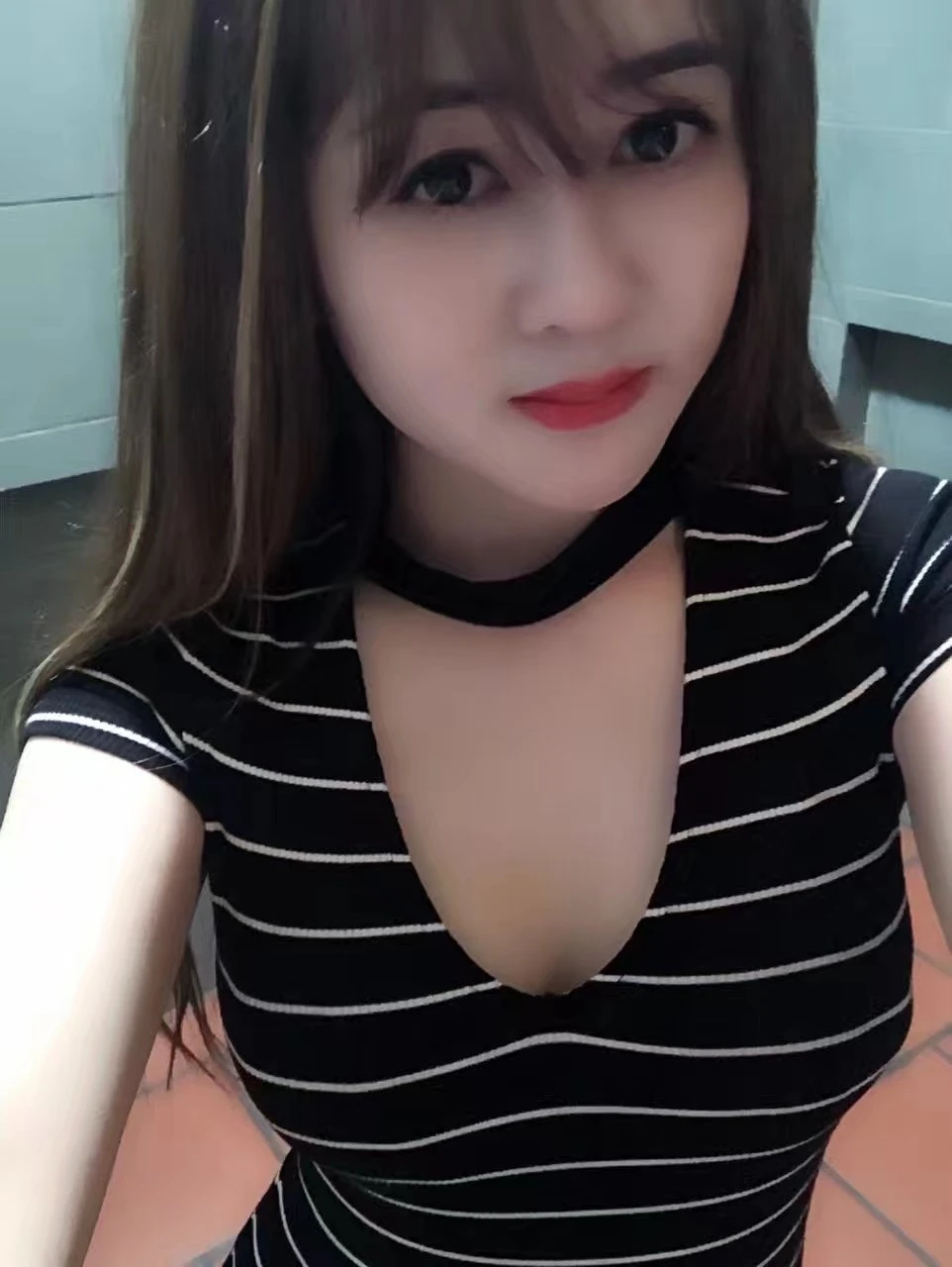 Jenny – Vietnamese escort in Hanoi — 2 / 5