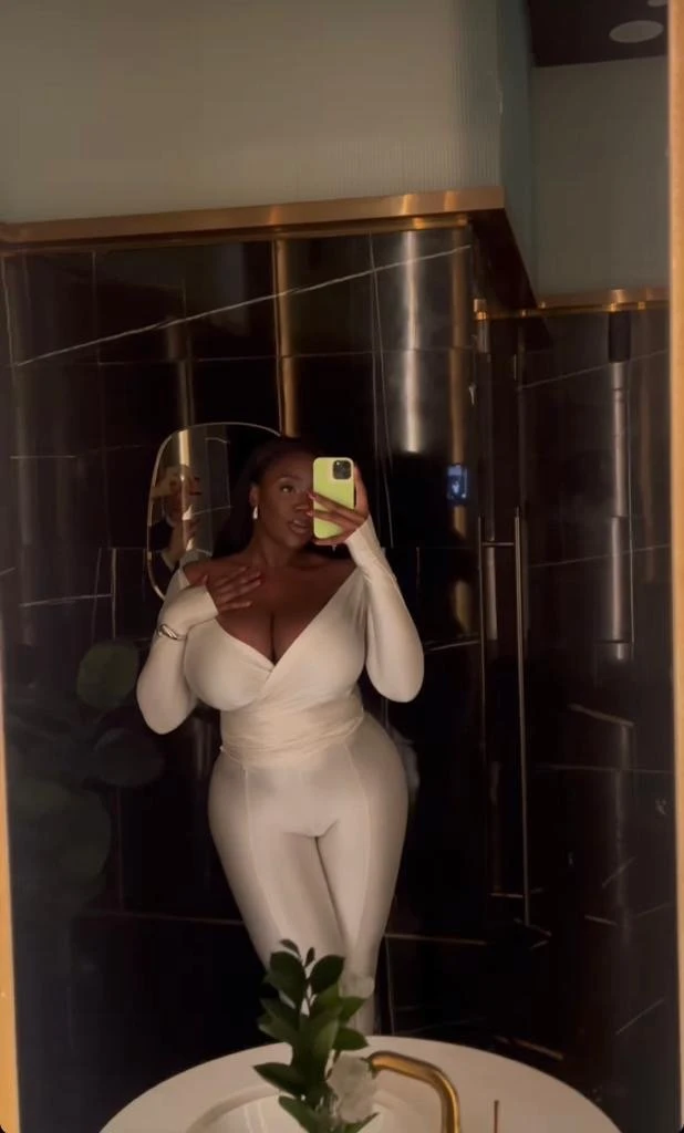 Curvy – Barbadian escort in Beirut — 5 / 6