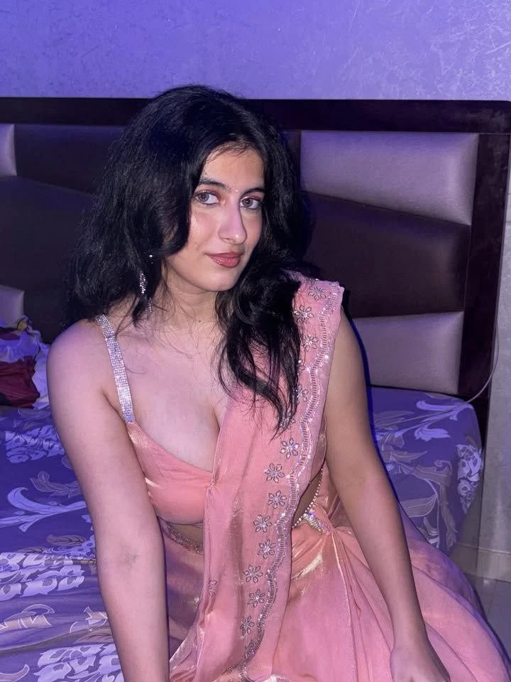 Sanjana – Indian escort in Surat — 3 / 6