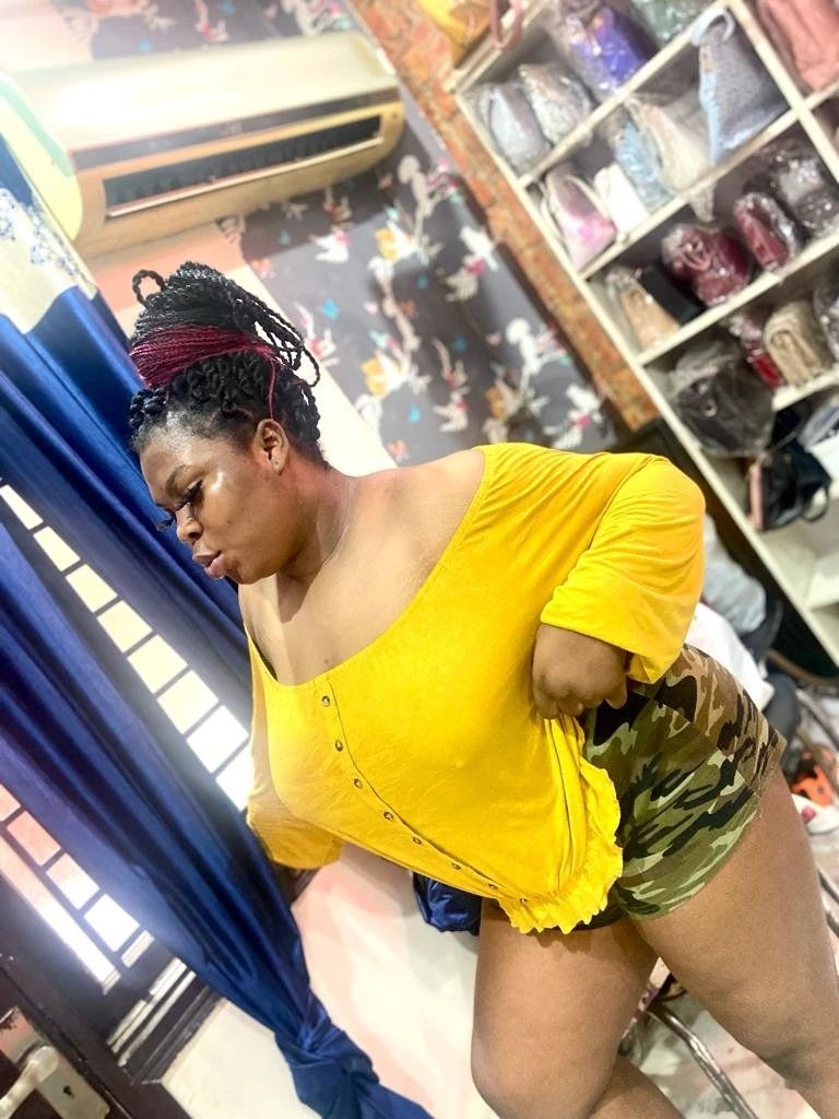 Mimi – South African escort in New Delhi — 2 / 5