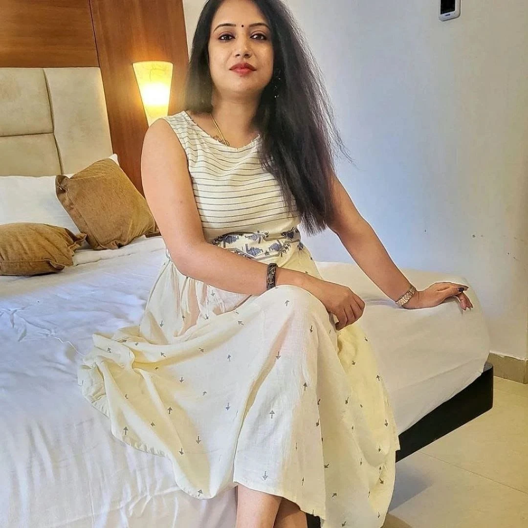 Jinal Escort Service – Indian escort in Kochi — 2 / 4